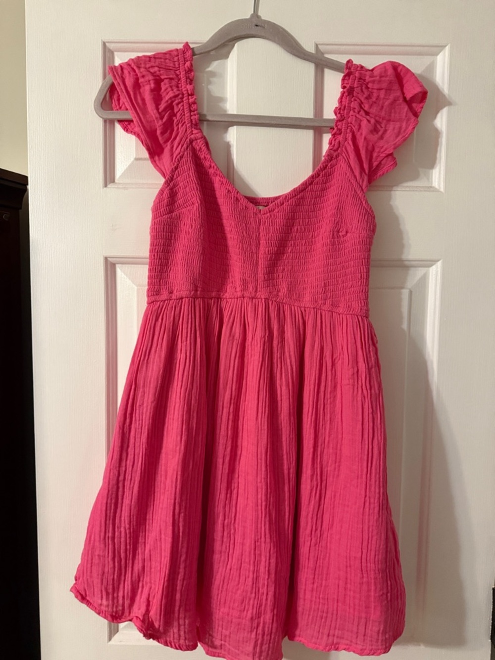 Hollister Pink Ruffle Sleeve Summer Dress